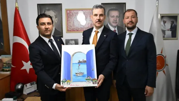 Mustafa Esgin, Bodrum ziyaretinde teşkilatla bir araya geldi.