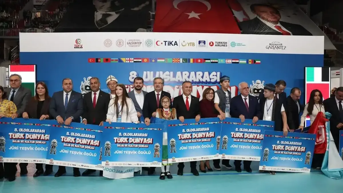 8. Uluslararası Türk Dünyası Bilim ve Kültür Şenliği ödül töreni