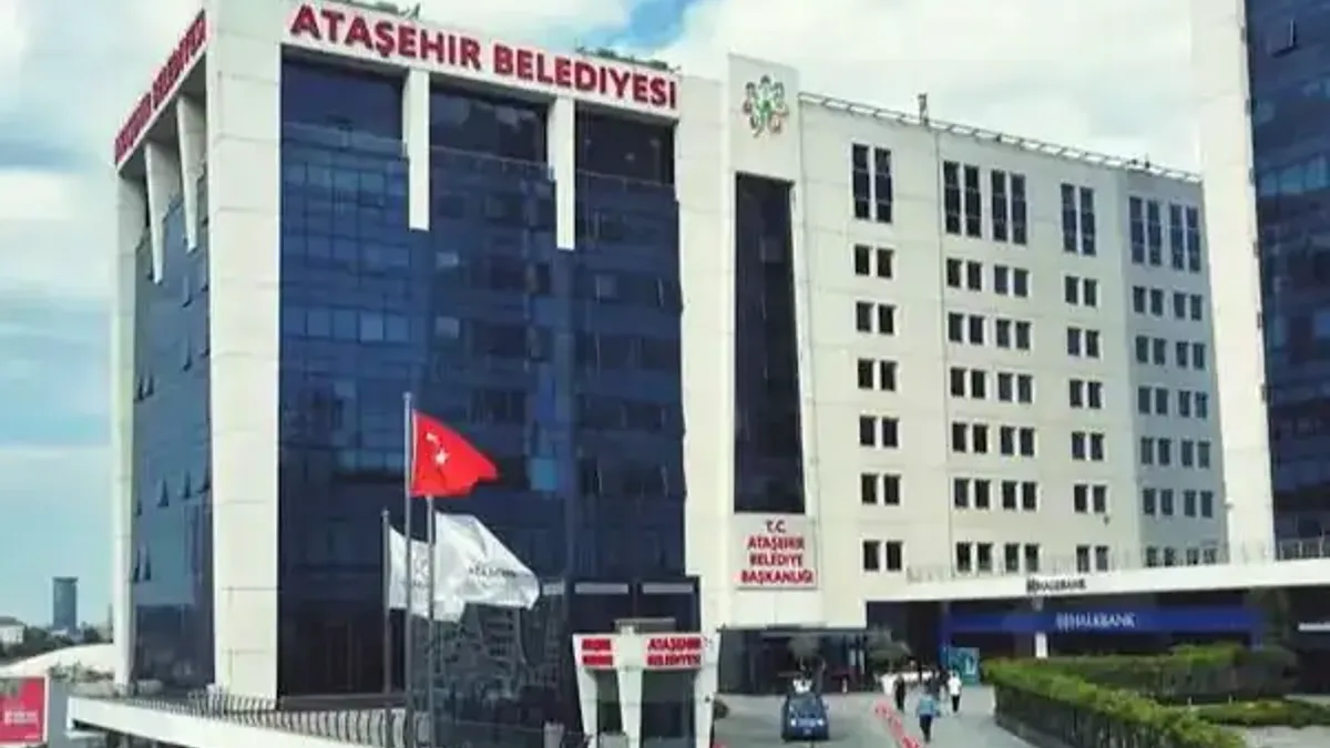 Ataşehir Belediye Meclisi toplantı salonunda gerçekleştirilen başkan vekilliği oylaması anı.