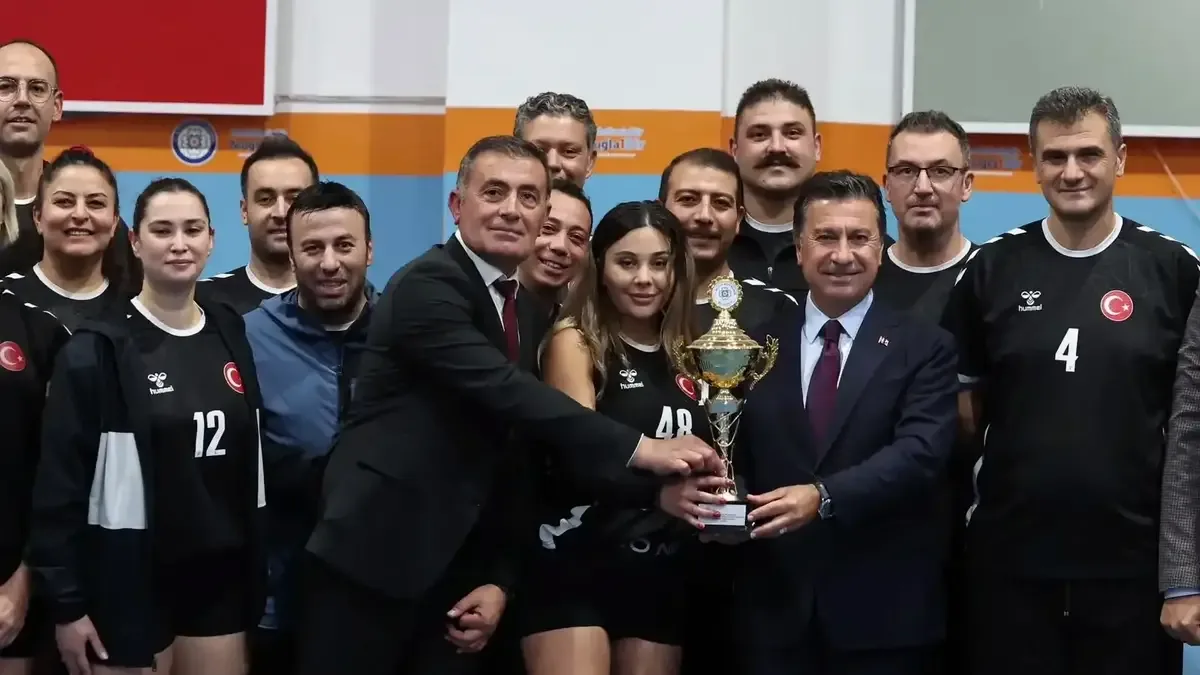 Muğla'da düzenlenen Personel Cumhuriyet Kupası'ndan bir kare.