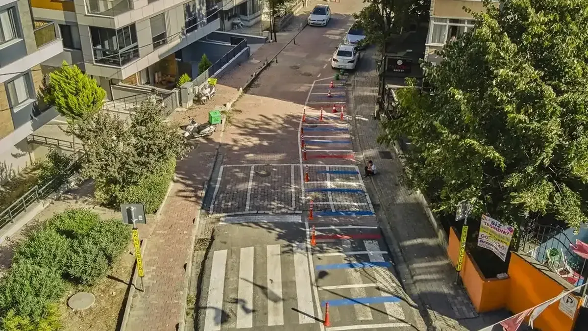 İstanbul'da üç ilkokulun çevresinde güvenli alanlar oluşturuldu.