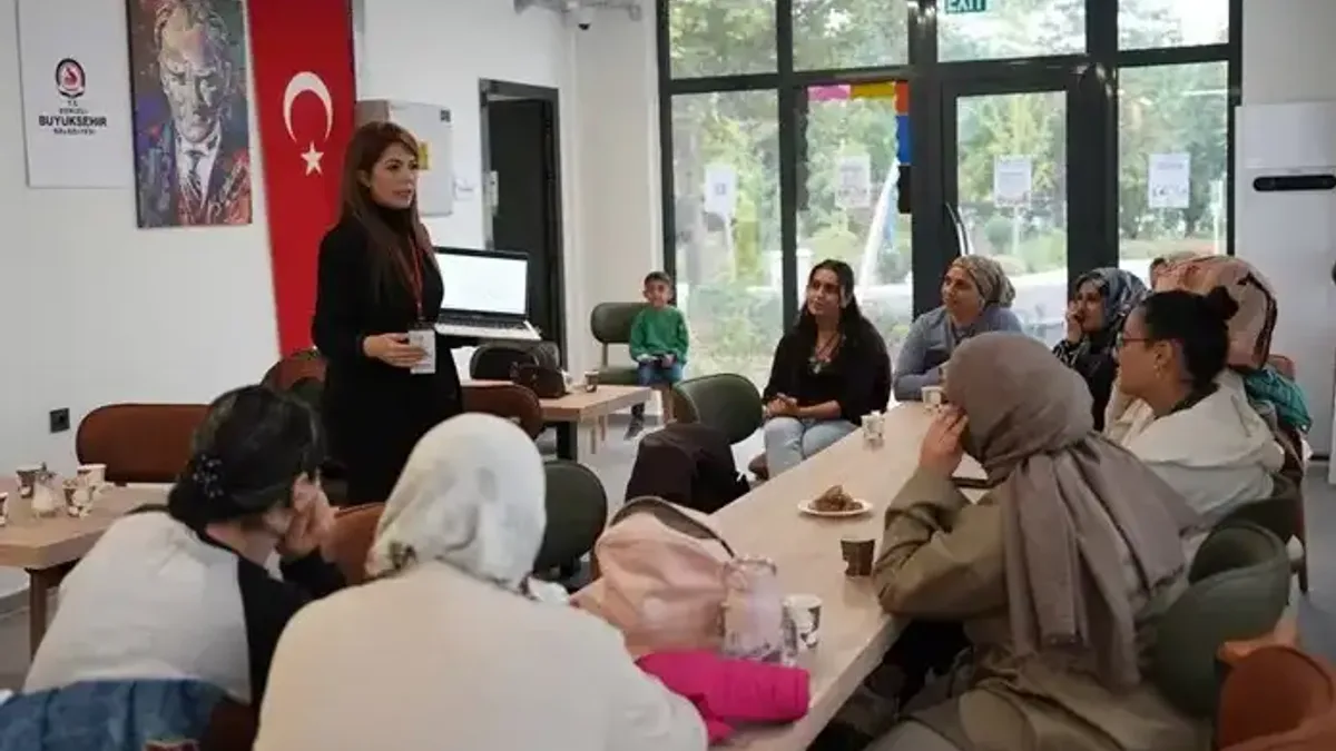 Denizli'de kadınlara yönelik sağlık ve şiddetle mücadele eğitimi