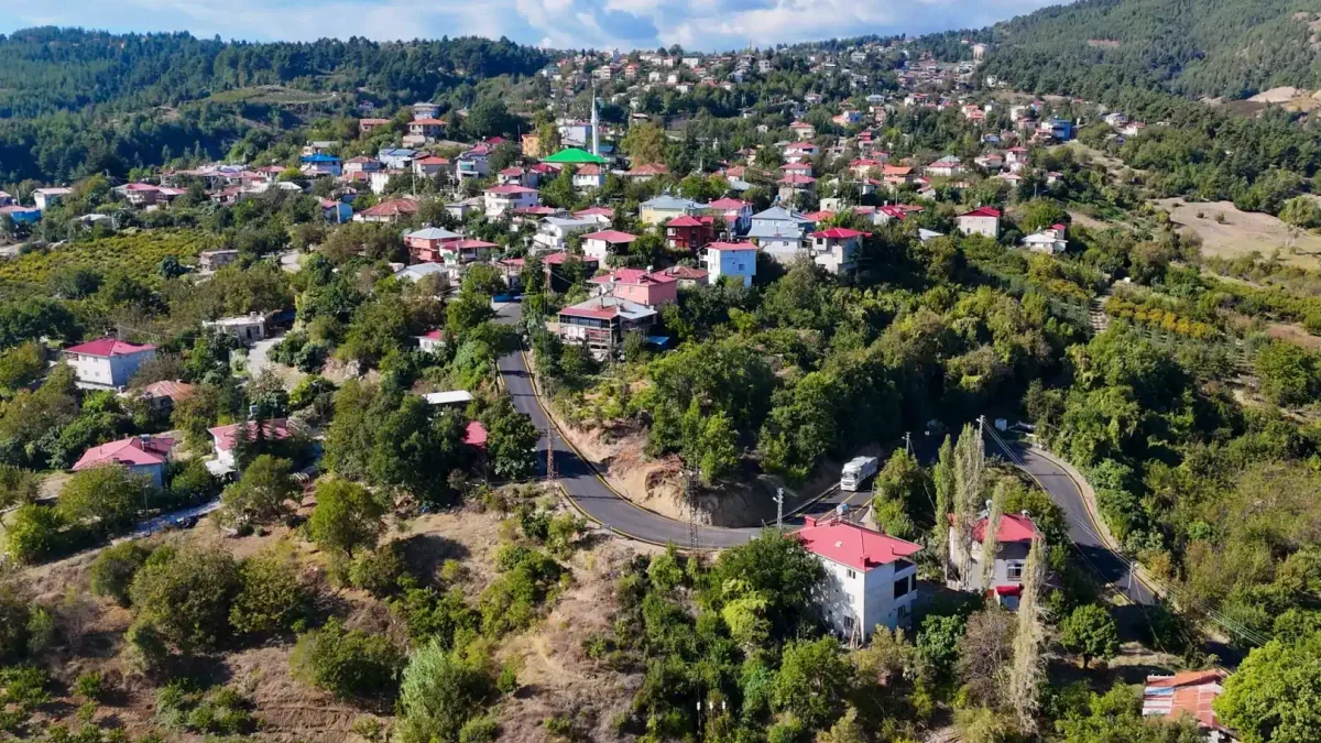 Mersin Büyükşehir Belediyesi'nin Toroslar'daki yol çalışmaları