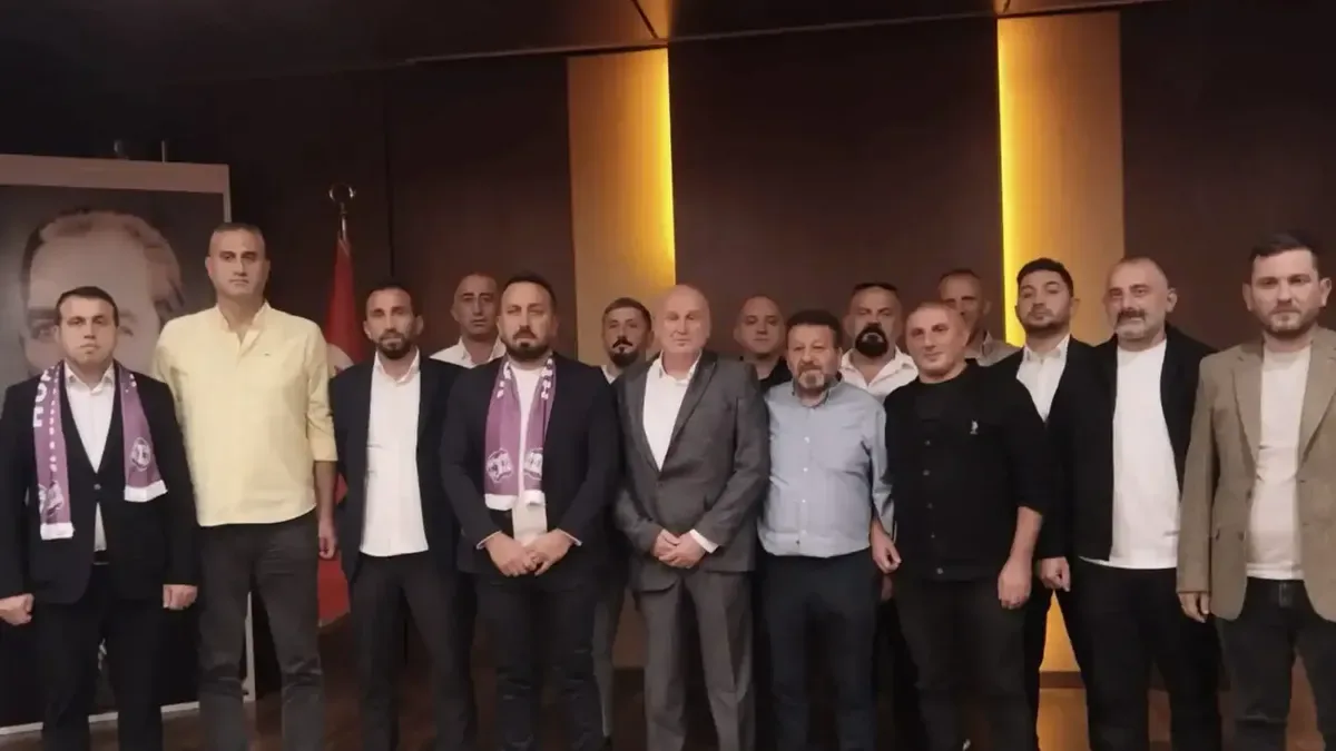 Artvin Hopaspor olağanüstü kongre salonu