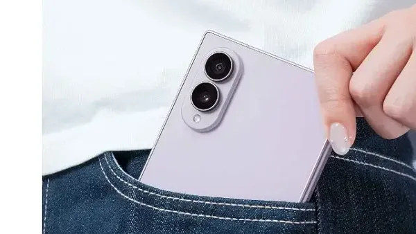 Samsung Galaxy Z Fold8, hafif ve dayanıklı tasarımıyla öne çıkıyor.