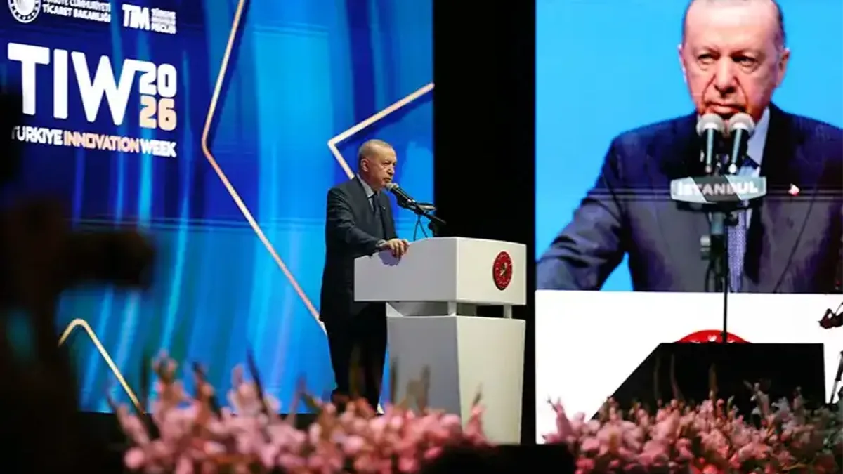 Cumhurbaşkanı Erdoğan, teknoloji ve inovasyon konularında konuşma yapıyor.