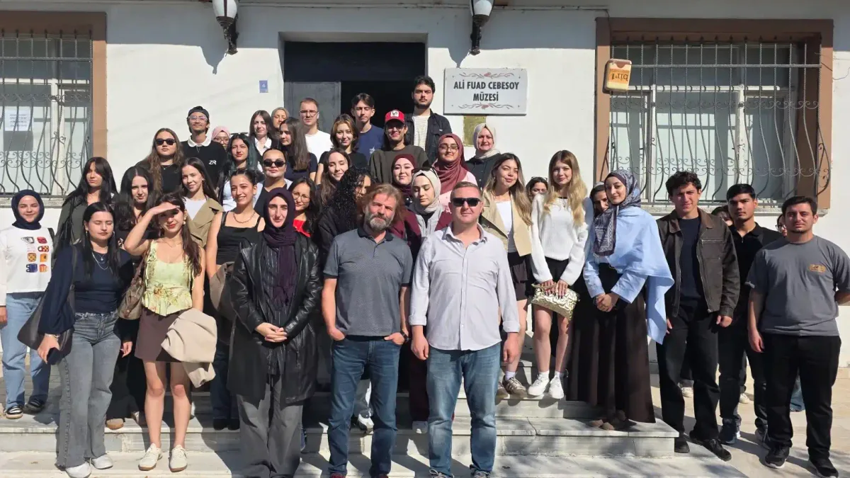 Öğrenciler Sakarya'nın doğal ve tarihi güzelliklerini keşfetti