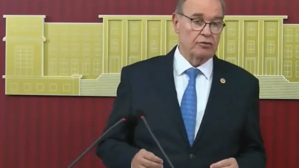 CHP Grup Başkanı Faik Öztrak, Halk TV'ye yönelik operasyonu kınadı.