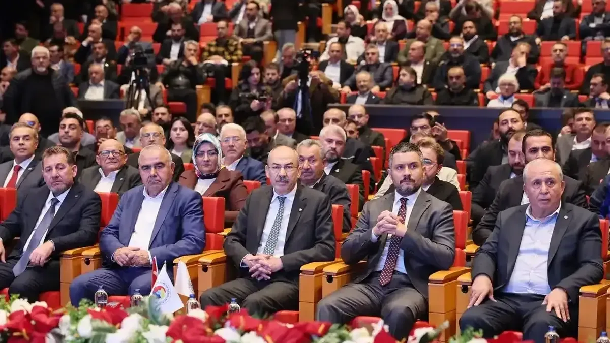 Kayseri Ticaret Odası'nda yeni dönem dualarla açıldı.