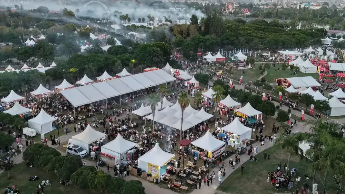 Adana lezzet festivalinde tadına doyulmaz anlar yaşandı