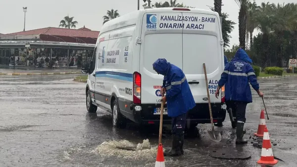 Antalya Büyükşehir Belediyesi, yağmur için hazırlık yapıyor.