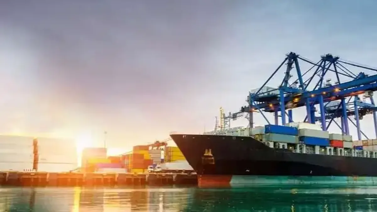 Türk deniz ticaret filosunu temsil eden bir gemi