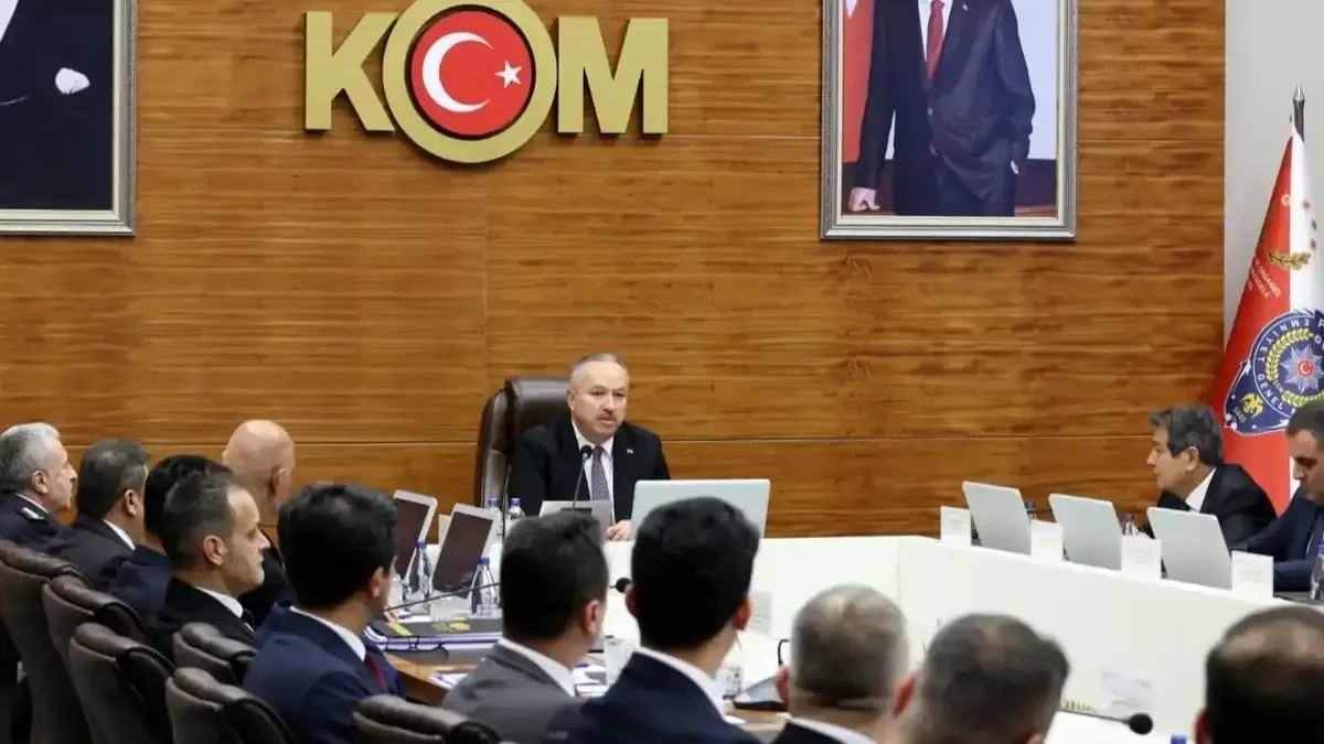 Emniyet Genel Müdürü Ali Fidan başkanlığında suçla mücadele toplantısı