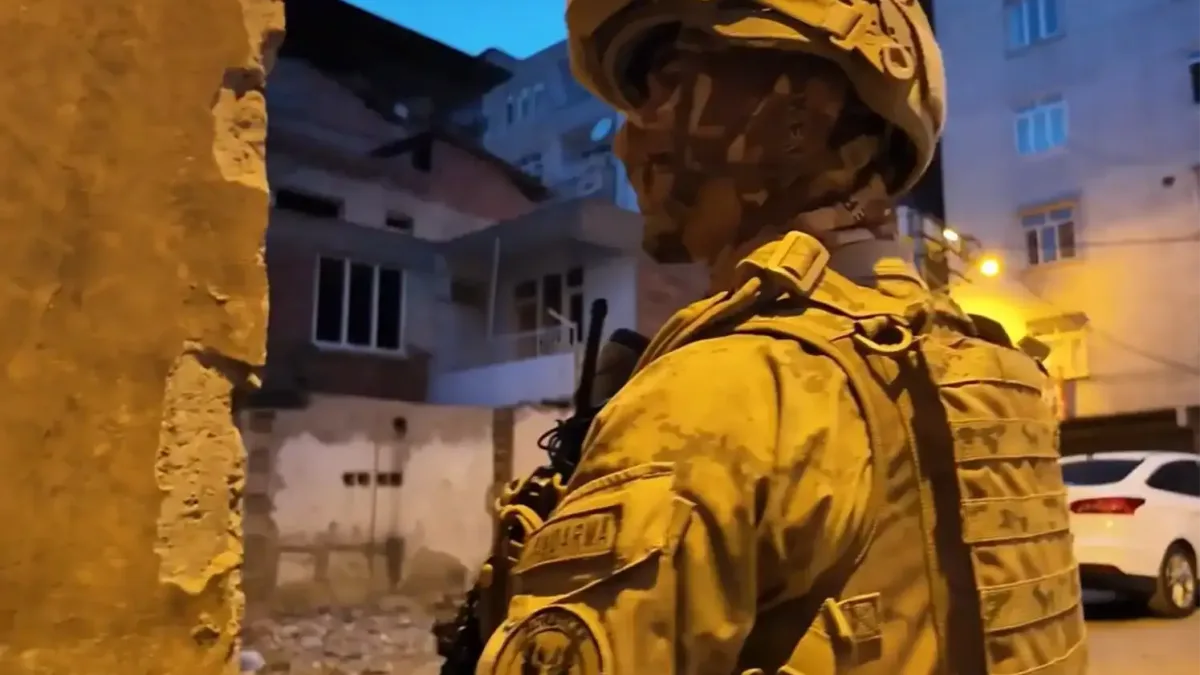 DEAŞ'a yönelik düzenlenen operasyonlardan bir görüntü.
