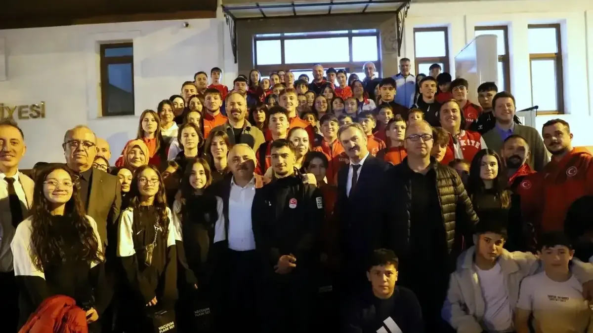 Çankırı'da şampiyon sporcular bir araya geldi.