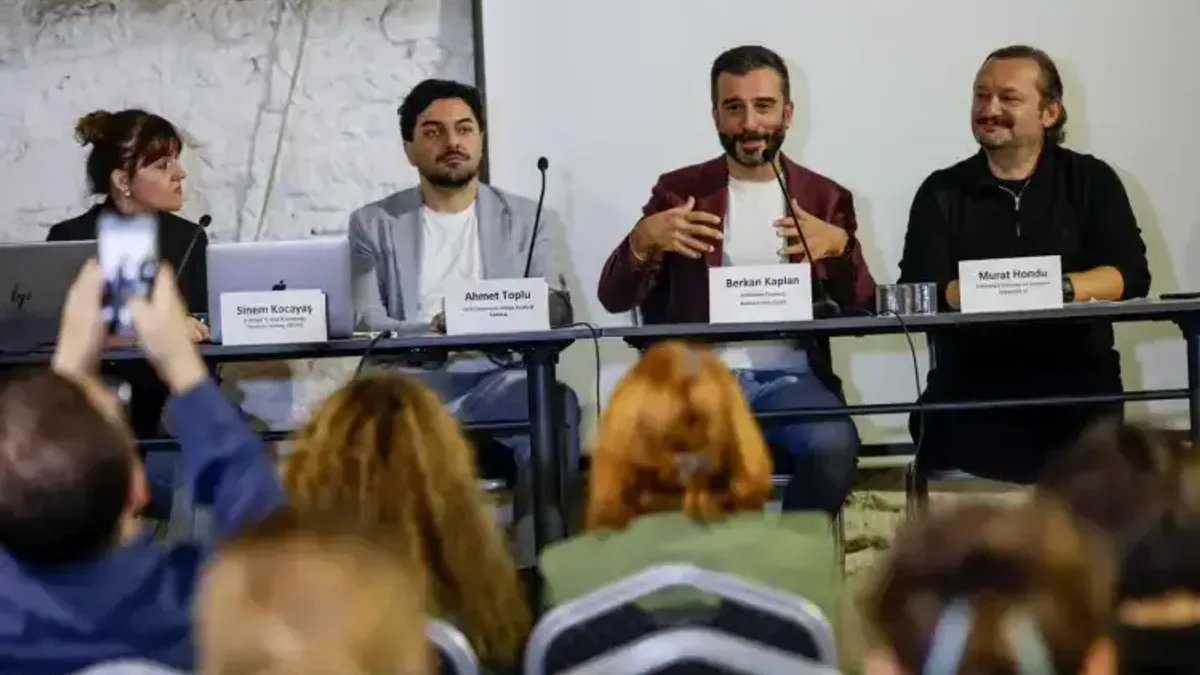 İzmir'de genç tasarımcılar sektör temsilcileriyle buluştu - Detay Görsel 2