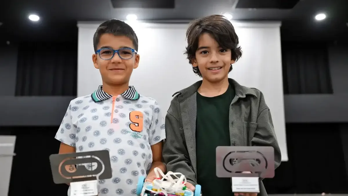 Mersinli öğrenciler robotik yarışmalarında başarılı oldu.