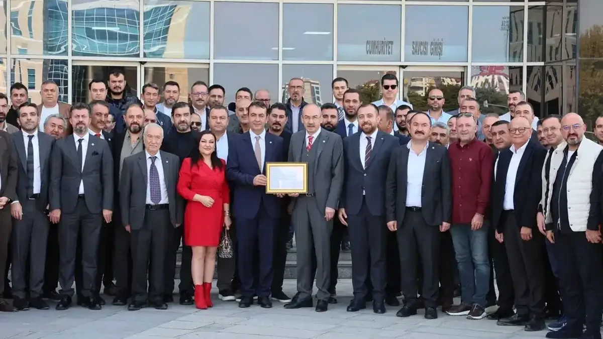 KTO Başkanı Ömer Gülsoy mazbata töreninde konuşma yaparken