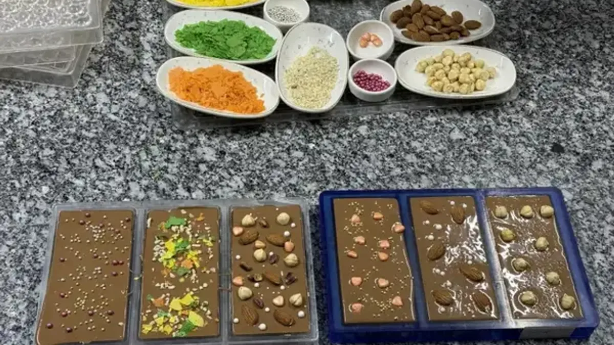 Sakarya’da Çikolata ve Çiçek Atölyesi Cuma günleri buluşturuyor - Detay Görsel 1