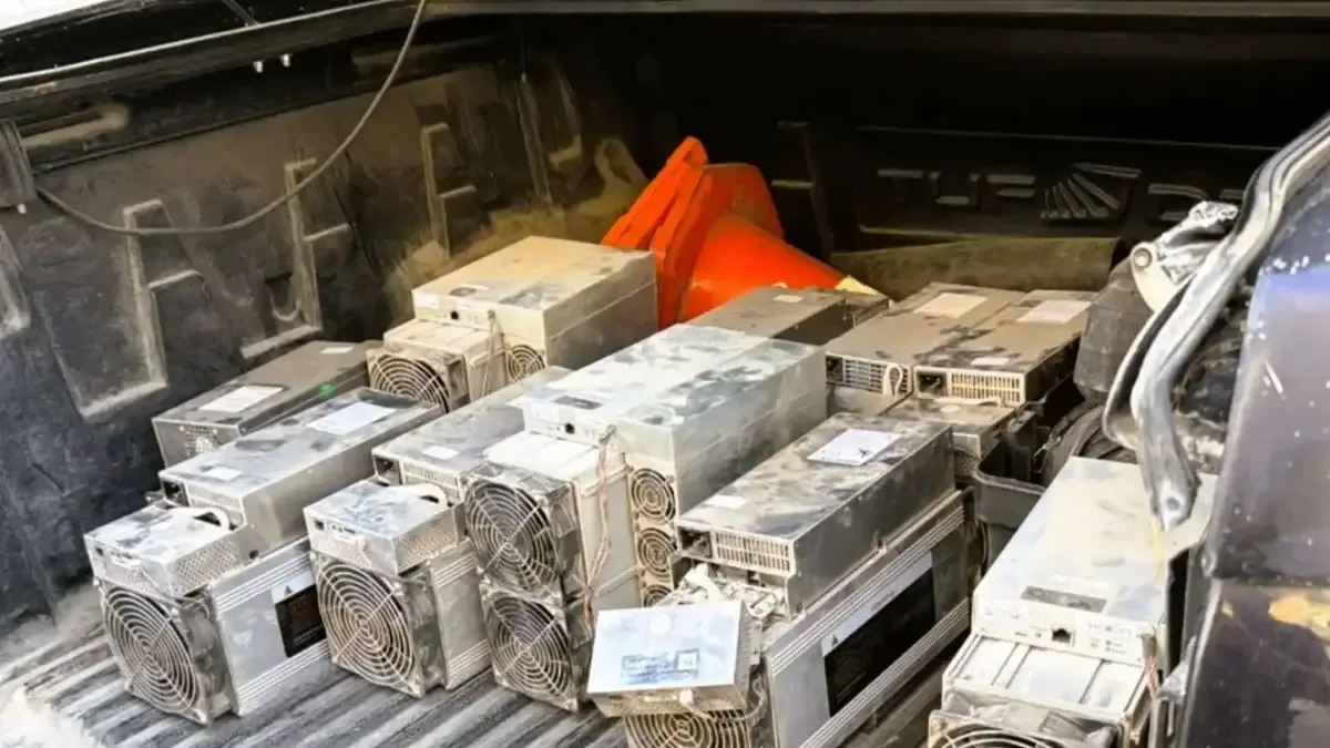 Mardin'de kaçak elektrikle kripto para üretimi yapıldığı tespit edildi.