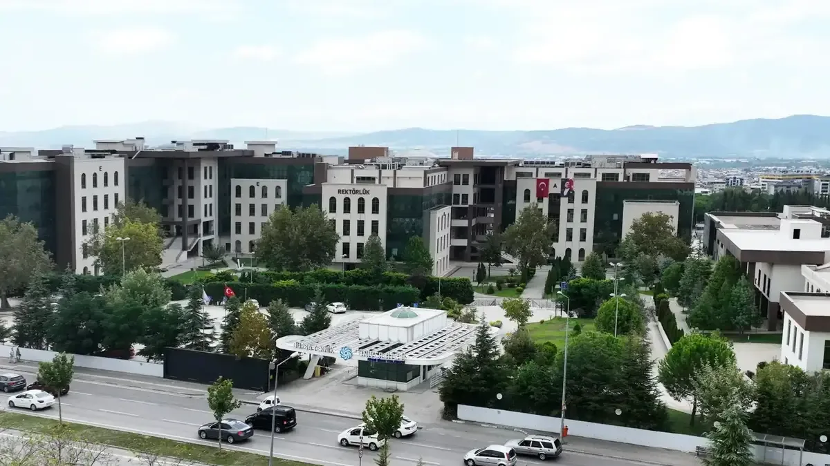 BTÜ, nanoteknoloji uygulamalarını mesleki eğitime entegre ediyor.