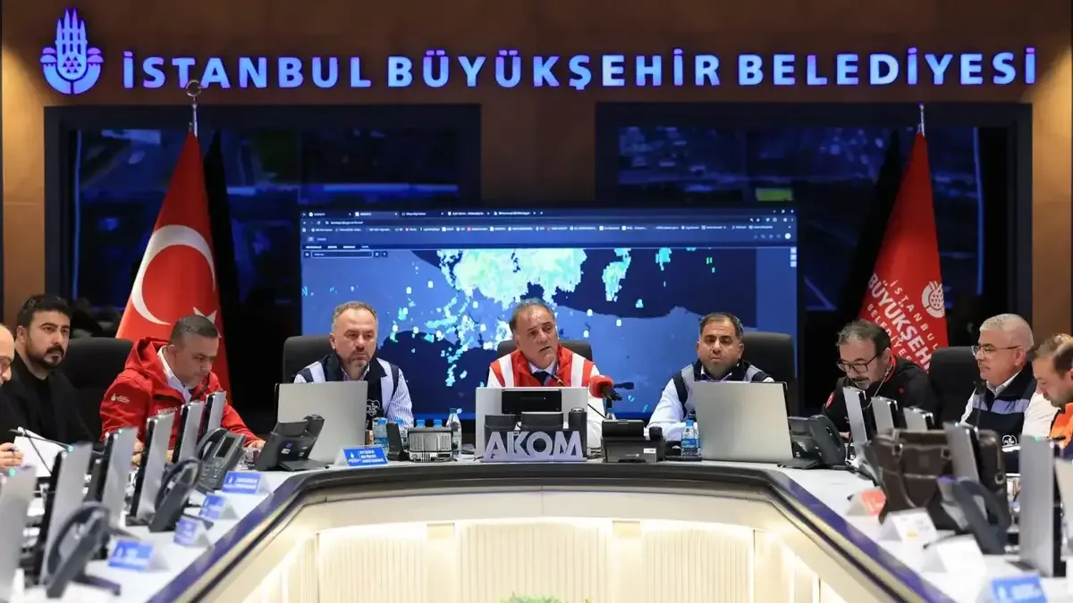 İstanbul'da kuvvetli sağanak ve fırtına uyarısı