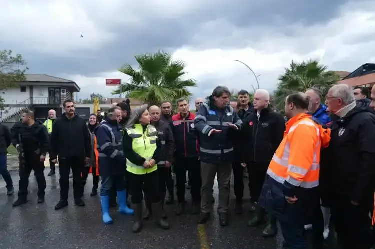 Pendik'te sel felaketi: 1 kişinin cansız bedeni bulundu - Detay Görsel 2