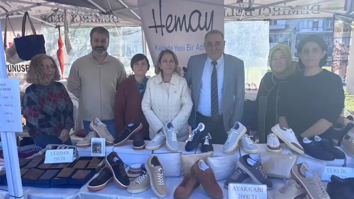 Yunusemre Halk Eğitimi Merkezi tanıtım standı.