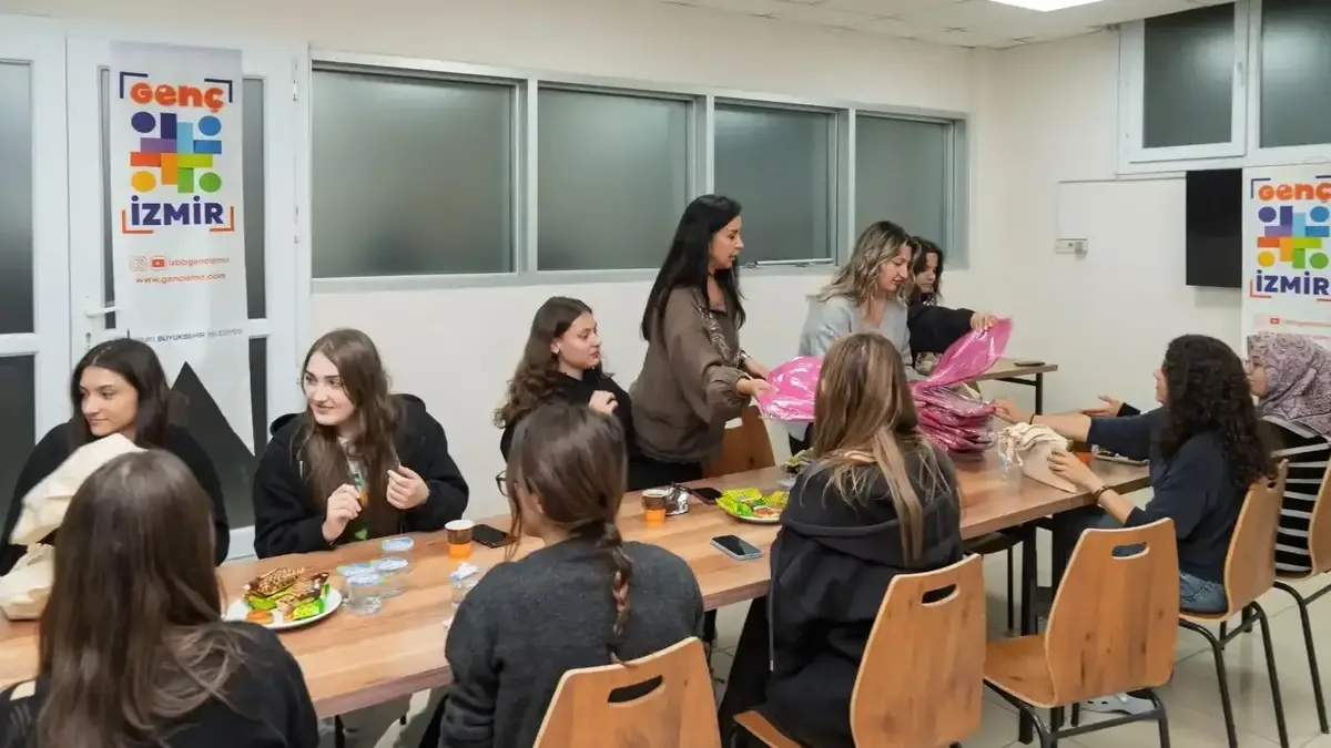 İzmir Büyükşehir Belediyesi'nin kız öğrencilere sunduğu sosyal tesis.