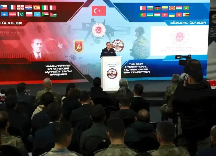 Tayfun Blok-2 füzesi ve Fırtına-2 obüsü envantere alındı - Detay Görsel 1