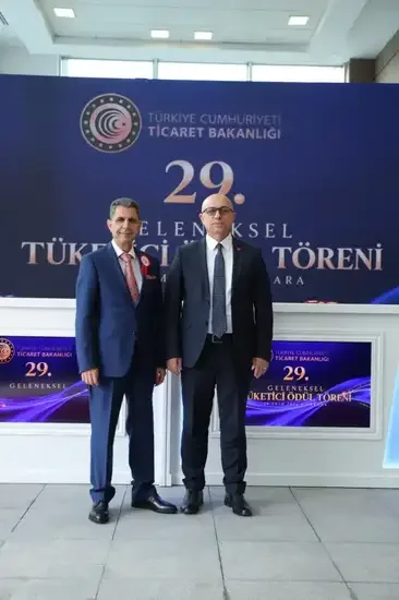 Mehmet Çetinkaya'ya geleneksel ödül - Detay Görsel 2