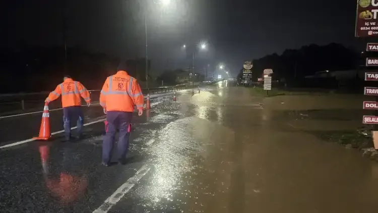 Kocaeli'de şiddetli yağış felaket yarattı - Detay Görsel 2