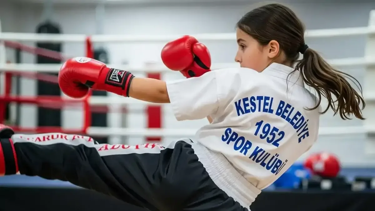 Kestel Kış Spor Okulları'nda yeni dönem eğitimleri başladı.