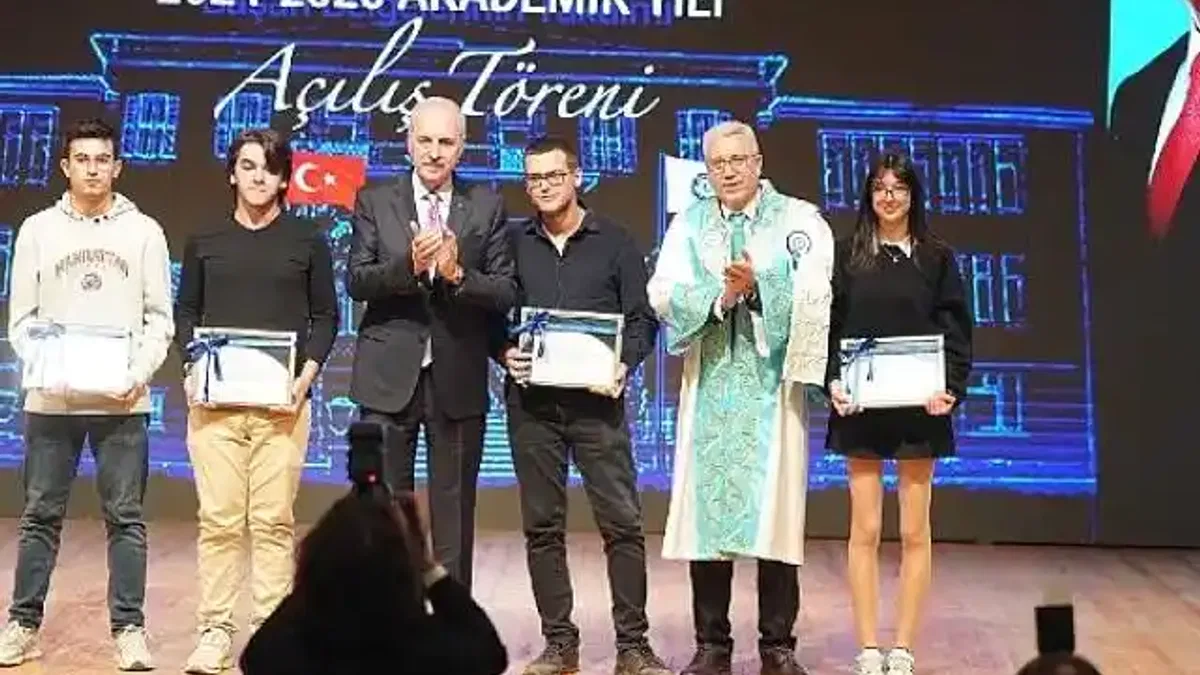 EÜ Akademik Yıl Açılışı TBMM Başkanı Prof. Dr. Numan Kurtulmuş'un Teşrifleriyle Gerçekleşti