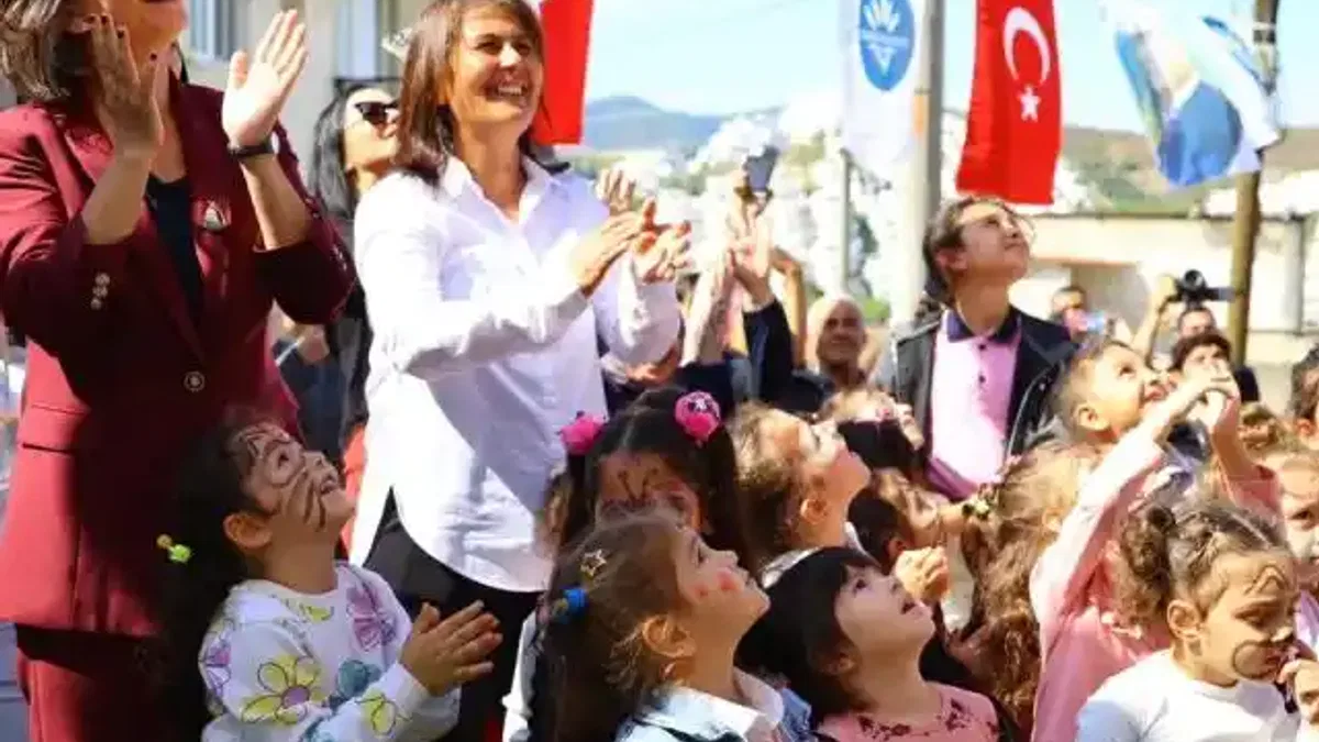 İzmir Karabağlar'da “Oyun Akademisi” açıldı