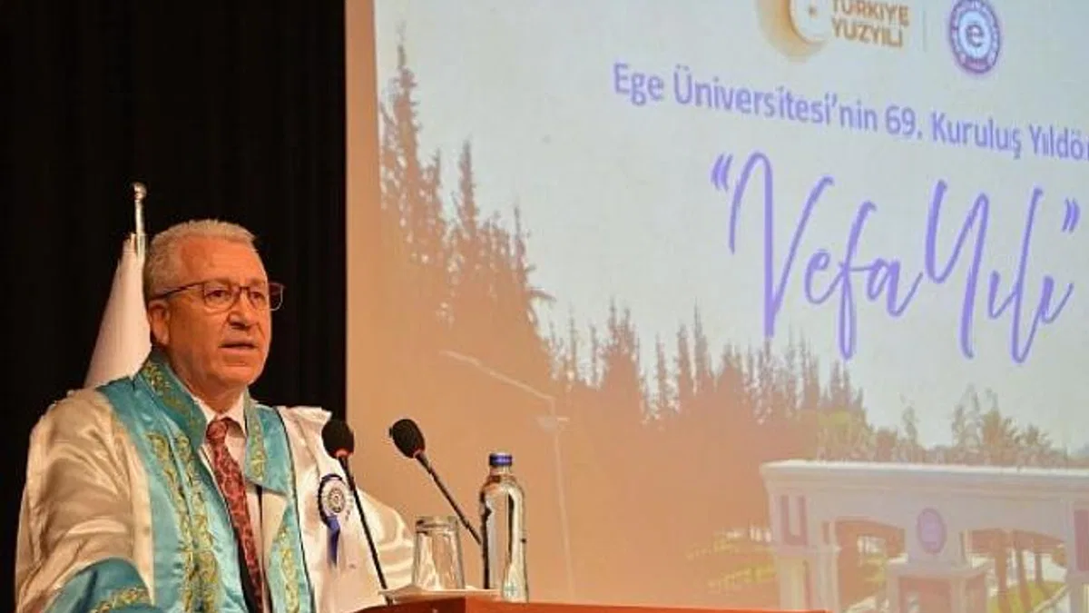 Ege Üniversitesi Tarım ve Ziraat alanında Türkiye'de ikinci dünyada ilk 250 içerisinde