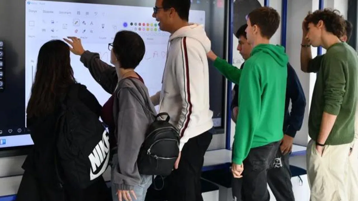 Erasmus öğrencileri Aziz Sancar Bilim ve Sanat Merkezi’nde