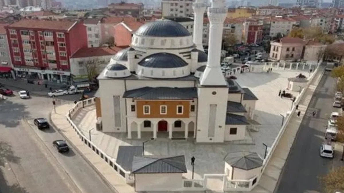 İBB'den ibadethanelere özel ilgi