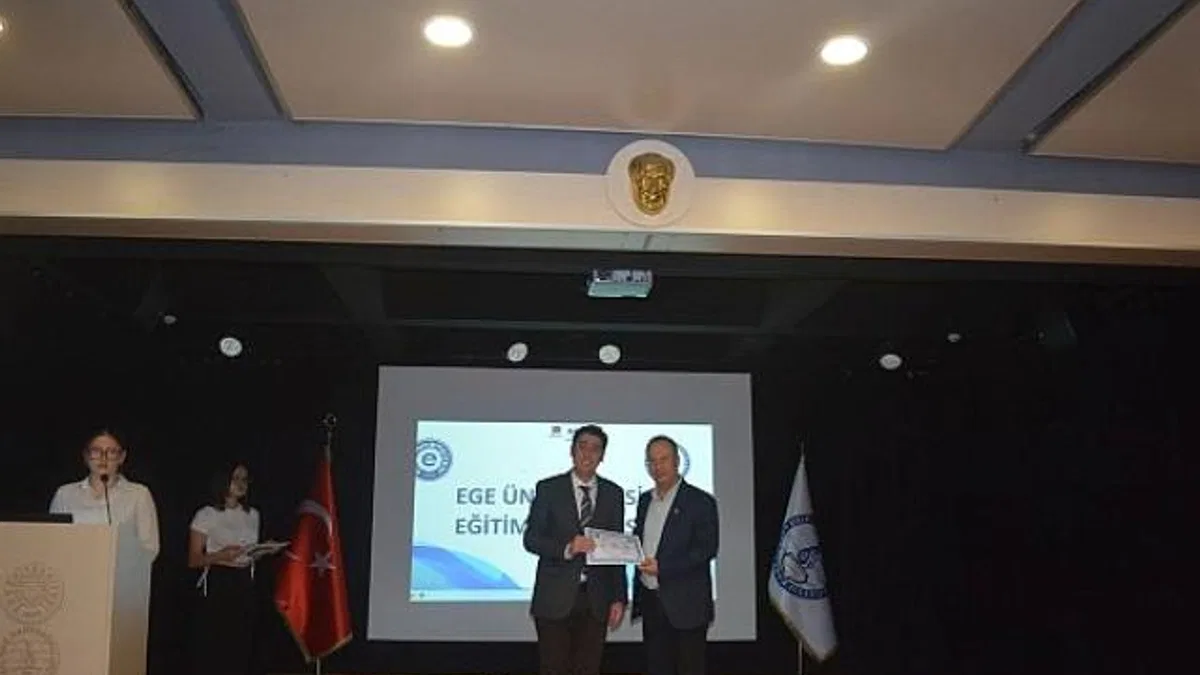 EÜ Eğitim Fakültesinde "Atatürk ve Düşünce Dünyası" Konferansı