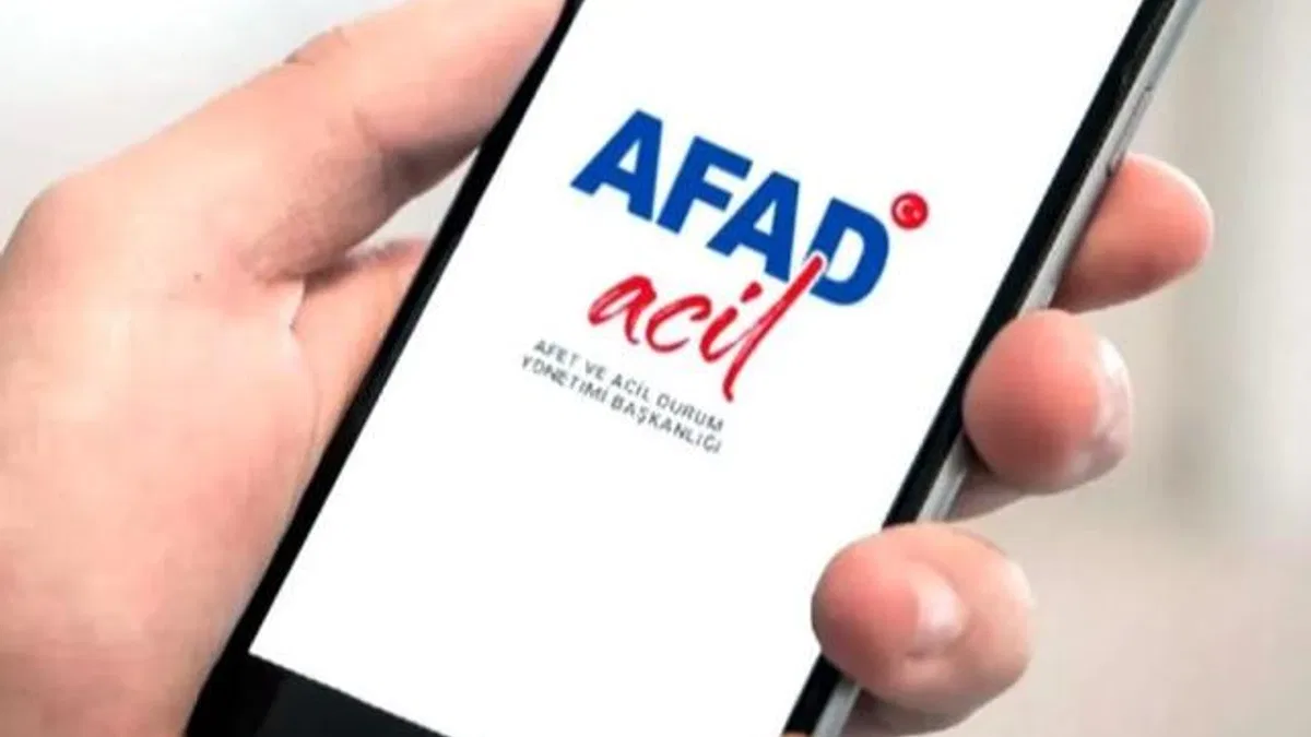 AFAD'dan İstanbul depremi sonrası önemli uyarı: Hasarlı yapılara girmeyin!