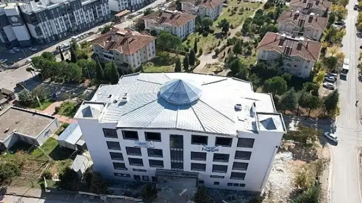 5 katlı Derince Cemevi'nin yüzde 78'i tamam