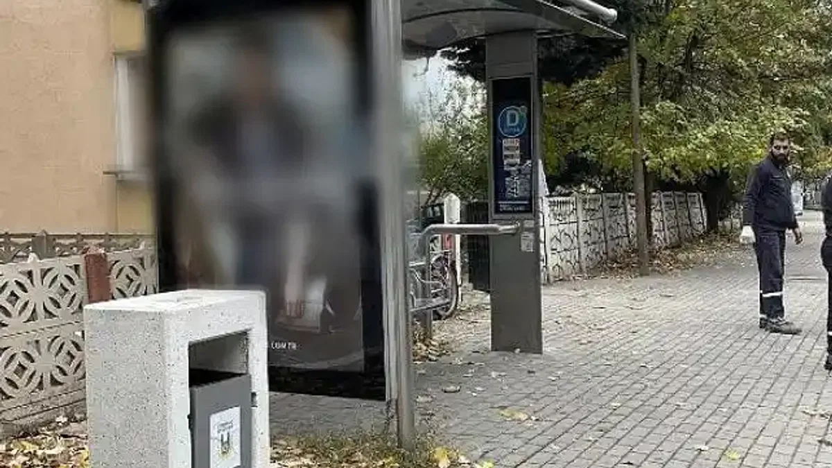 Bekleme noktalarına küllüklü çöp kutuları yerleştirildi