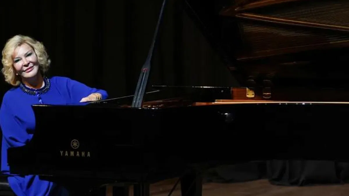 Gülsin Onay, 'Göz Göze Ritimler'le büyüledi