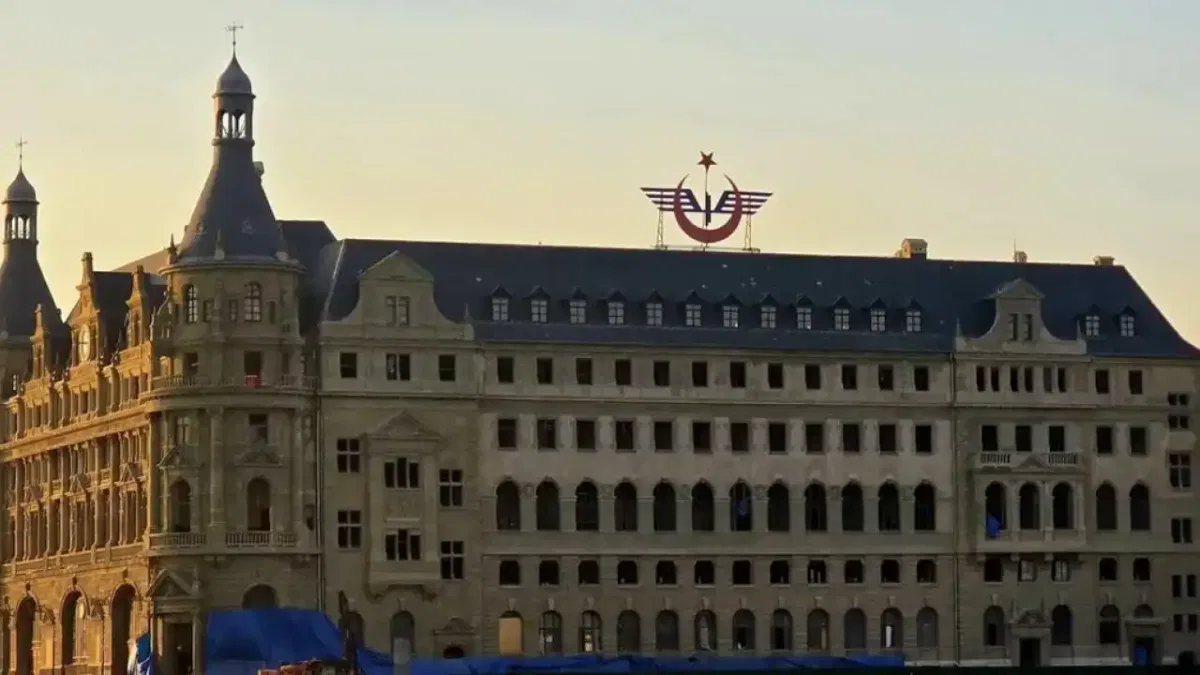 Haydarpaşa Garı'nda restorasyonda iskeleler kaldırıldı