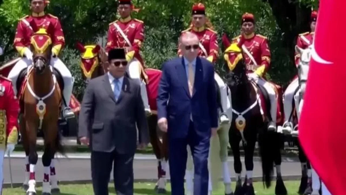 Cumhurbaşkanı Erdoğan Endonezya'da... Türkiye-Endenozya ilişkileri gelişiyor
