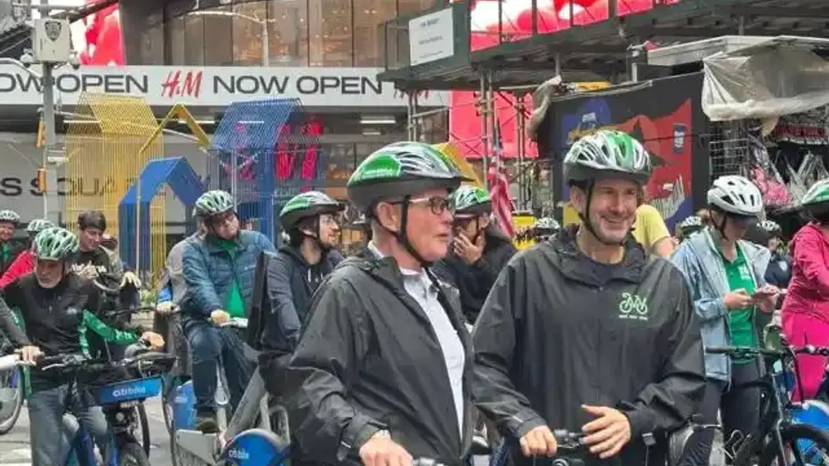 New York'ta Car Free Earth Day başladı! 54 sokak trafiğe kapatıldı!