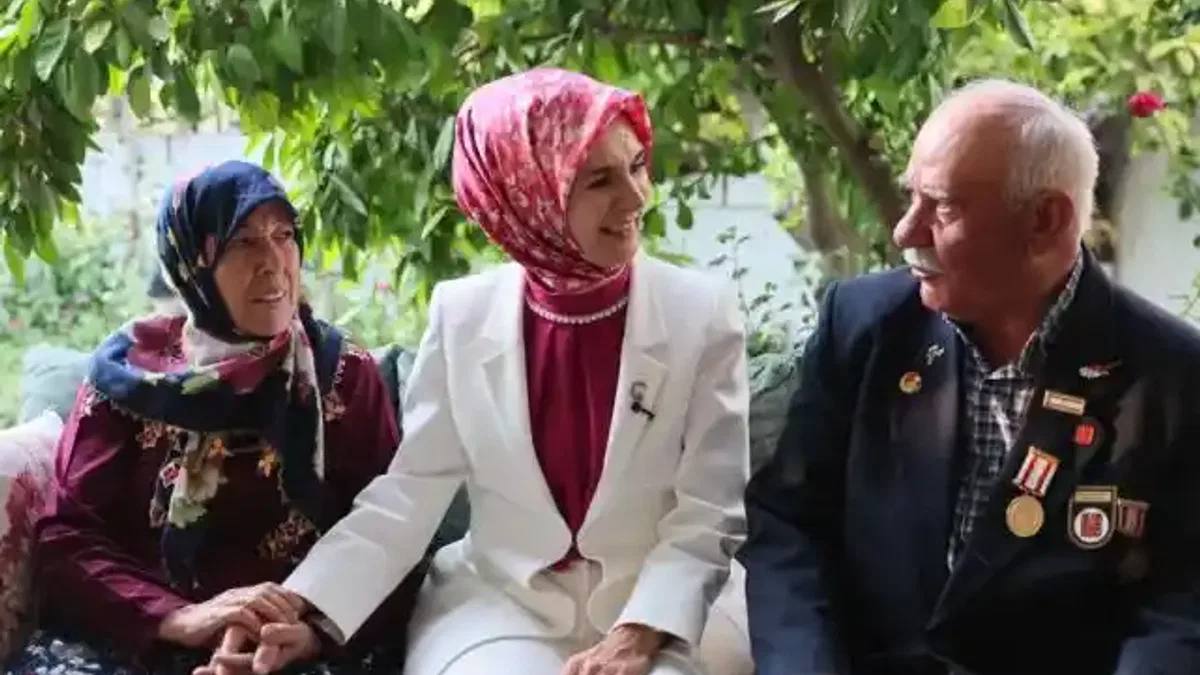 Bakan Göktaş'tan Manisa'da 'aile yılı'na özel ziyaret