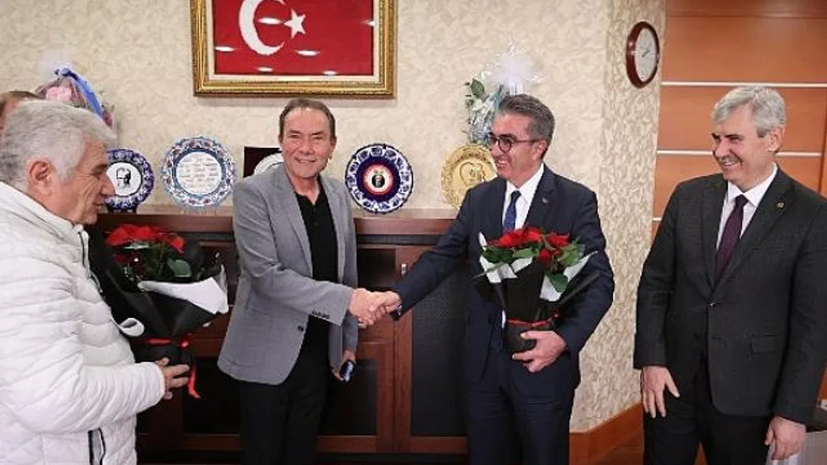 Muhtarlar, 'Hasan Hoca'nın öğretmenler gününü kutladı