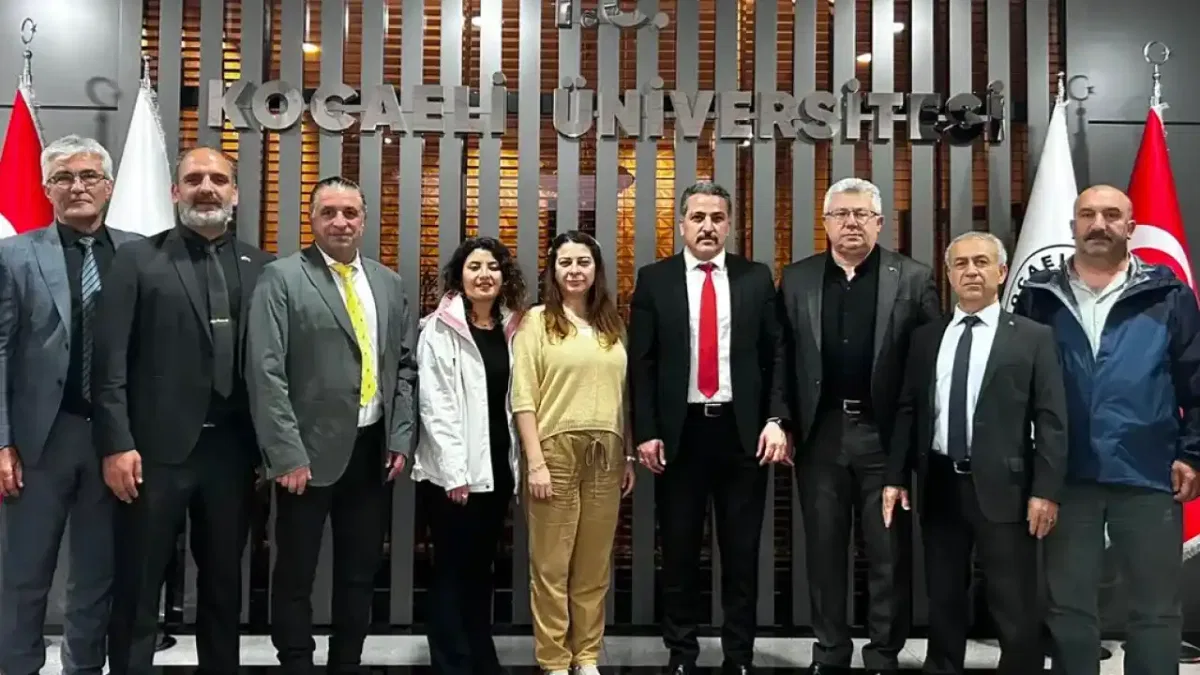 Türk Eğitim-Sen Kocaeli 3 Nolu Şube'den ilk yaş mutluluğu