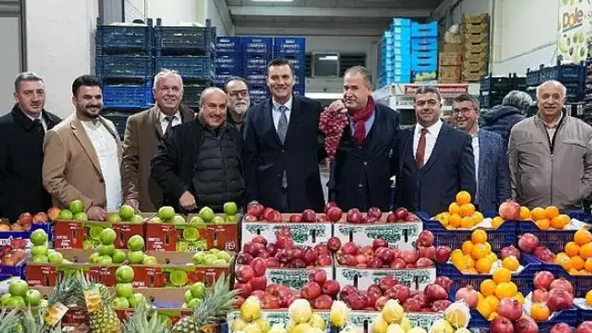 Başkan Zeyrek Hal Esnafı ile Bir Araya Geldi